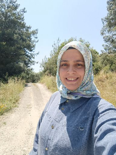 Kübra K.