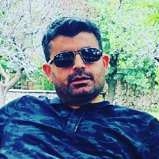Ahmet Y.