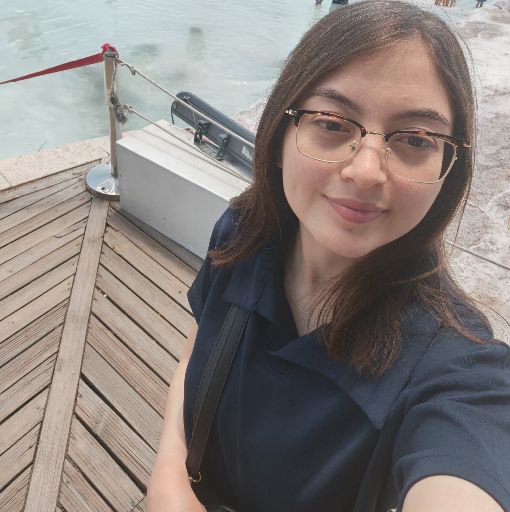 Büşra Ç.